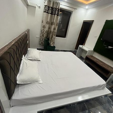 Hotel Jai Mata Chintpurni Family Hotel Bharwain Exterior foto